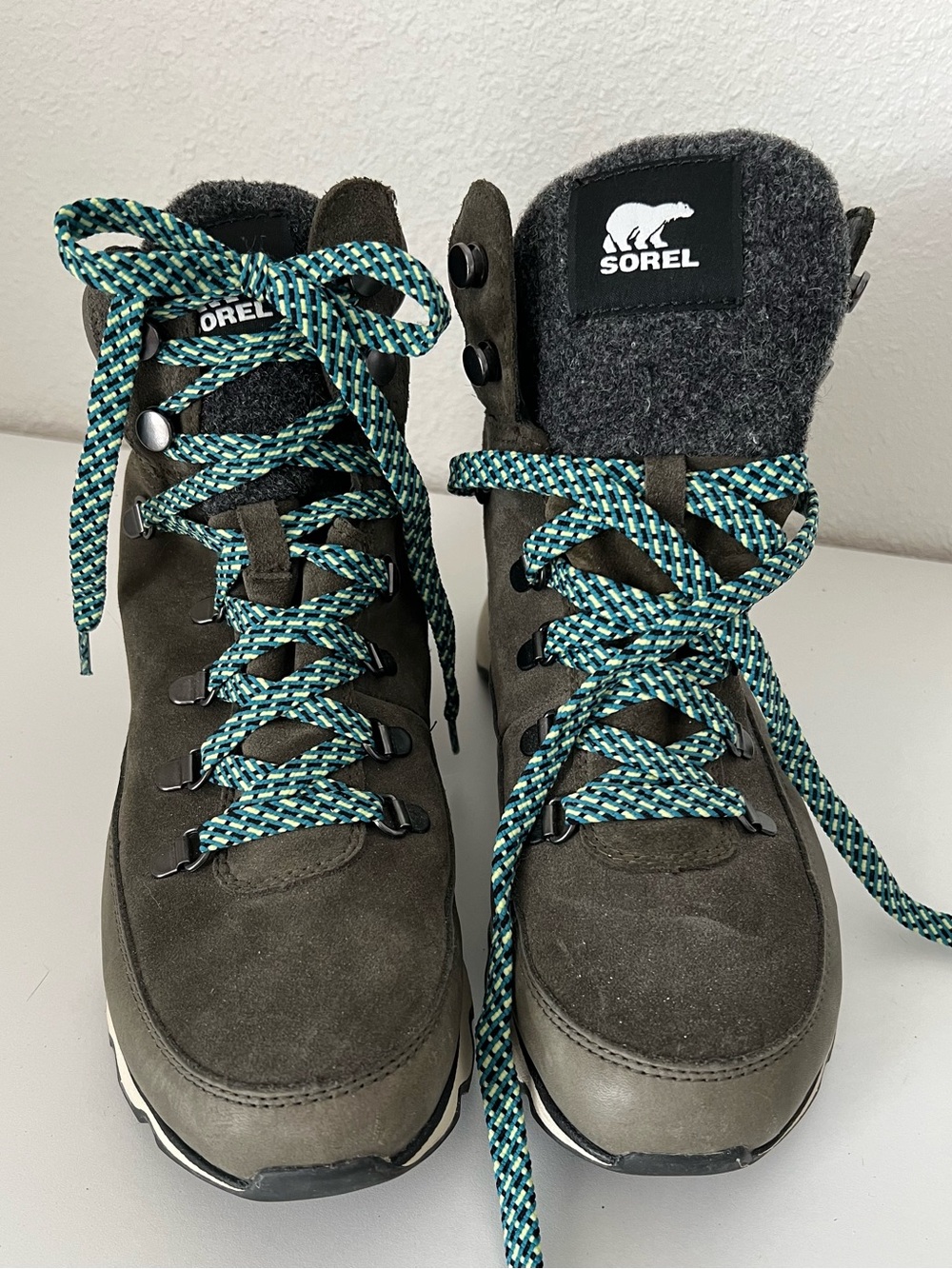 Sorel-Women’s-GreySuede Boots with Teal Patterned Laces